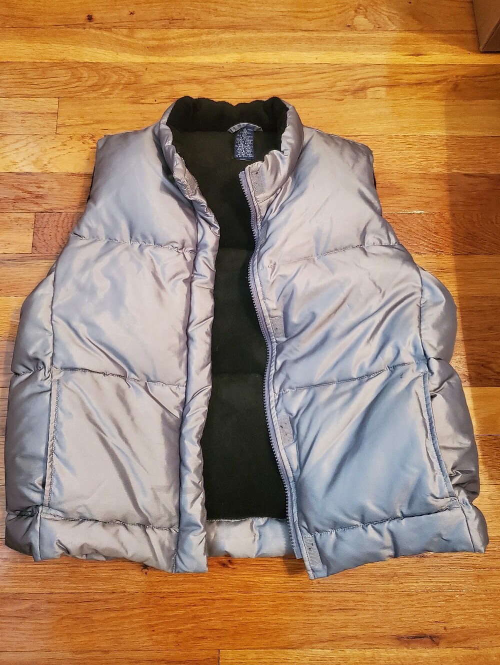 GAP Vintage Silver Puffer Vest - Women's Medium